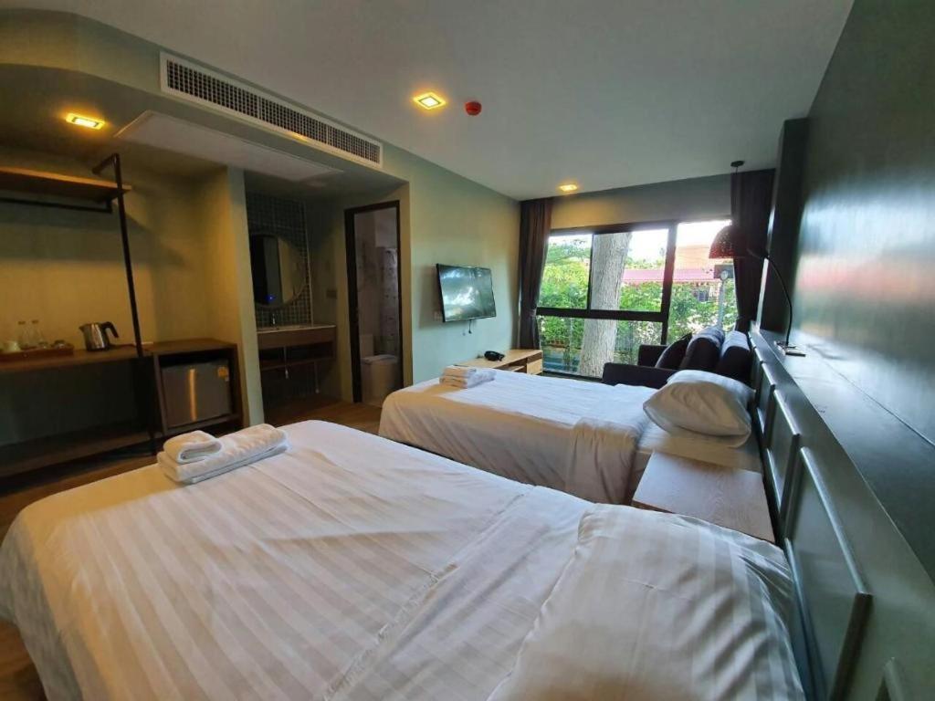 Eco Cozy Beachfront Resort Chaam Huahin Kültér fotó